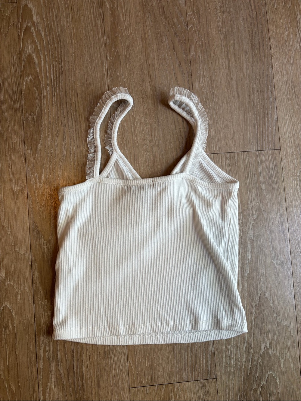 Forever 21 White Ribbed Ruffle Strap V-Neck Cami - Picture 3 of 6